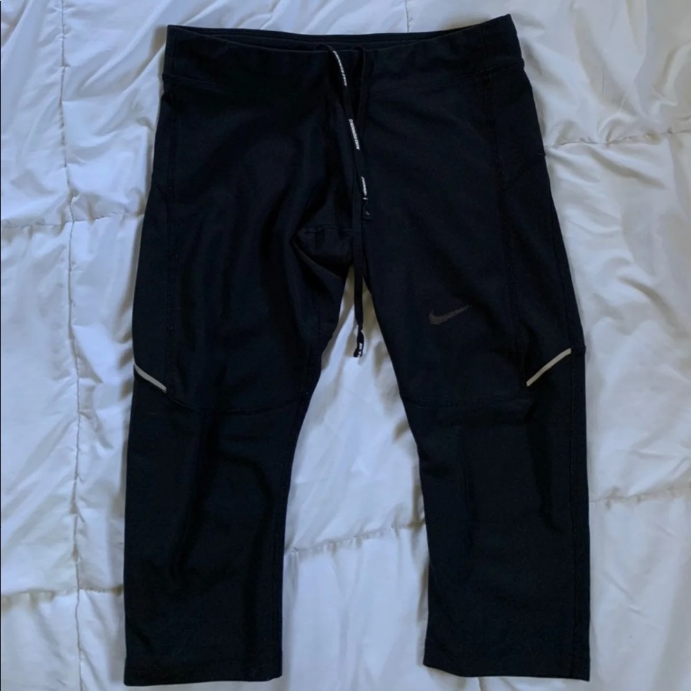 nike cropped leggings